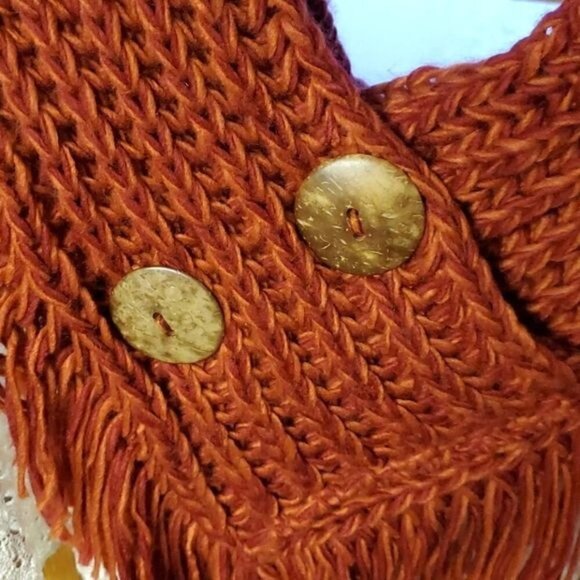 Handknitted Wraparound Decorative Thick Sz OS Scarf with Button Closure - Picture 3 of 5